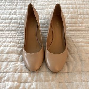 Calvin Klein Leather Nude Close Toe Wedge Size 11